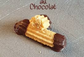 Petits Fours Halwat El Lambout Gourmandise Assia Recette Recette Petit Four Gateaux Et Desserts Gourmandise
