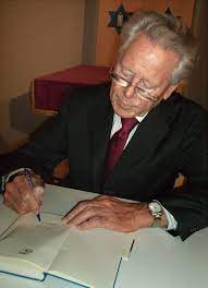 Zwischen 2007 und 2015 hat der 1928 im schweizerischen sursee geborene theologe das geneigte. Hans Kung Steckbrief Promi Geburtstage De