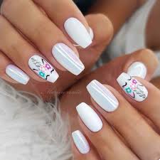 Para muchas tener uñas cortas es una decisión personal, ya sea por gusto o por las ventajas que representa tener las uñas cortas sobretodo para quienes hacen actualmente la decoración de uñas cortas está de moda en el 2016, inspírate con nuestra galería de imágenes de uñas de moda 2016. Https Xn Decorandouas Jhb Net Unas Decoradas Disenos Moda