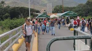 Los presidentes de venezuela, nicolás maduro, y de colombia, juan manuel santos, acordaron hoy la apertura ordenada, controlada y gradual de la extensa frontera común, cerrada desde hace casi un año. Cierre De Fronteras Para Evitar Infiltraciones De Extranjeros En Las Marchas Del 21 De Noviembre Reporteros Asociados