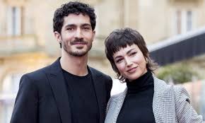 Corberó está cumpliendo con el aislamiento social obligatorio en buenos aires junto a su novio, el chino darín. Ursula Corbero En Cuarentena Con Chino Darin En Argentina Desde Hace Una Semana