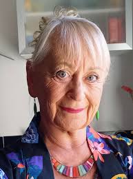 Hello everyone, trying to live my best life in France since my partner's  death 10 years ago. Body and spirit very willing for new adventures, bank  balance not so much😂. Still at