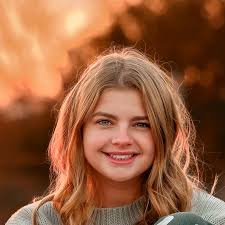 ZAYA PEIRCE 2024 Senior of Lewistown High School Zaya chose Bernadotte and  its beautiful Boho vibe! Click the link below to view the whole Gallery :  https://simplicityiskeyphotography.pixieset.com/zayaaddisonpeirce/