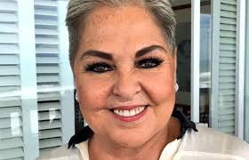 La cantante deleitó a sus seguidores en el auditorio nacional. Cuantos Anos Tiene Lupita D Alessio Ahoramismo Com