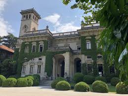 Please check other properties in villa erba park: Ex Gallop Opening In Villa Erba La Corte Di Zizi