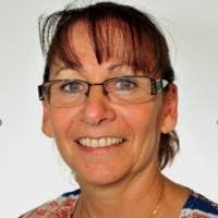 30+ "Debbie Pascoe" profiles