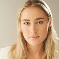 Rachel Sisson's Instagram, Twitter & Facebook