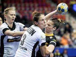 2006 kam sohn damian zur welt. Isabell Klein Vs Estevana Polman Duell Der Handball Mamas Sport A Z