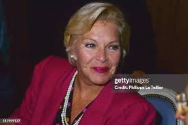 5,493 Line Renaud Photos & High Res Pictures