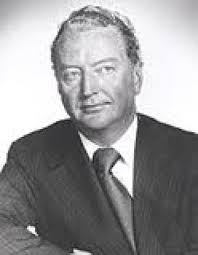 Glasgow Native Who Led NBC Dies at Age 90