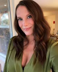 Are you married?? Please say hi to me 💔💔 😟 home alone✨