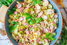 Wurst Kase Salat Mit Kartoffeln Rezept Wurst Kase Salat Kase Salat Salat