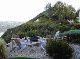 There should be no flammable materials like grasses, bushes and others. 20 Beautiful Coastal Style Outdoor Design Ideas With A Fire Pit