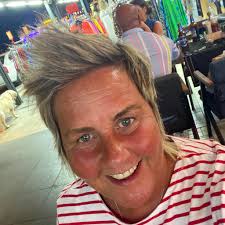 Greetings to the Class of '88 and others! I've been scanning more pics and  slides for the archives, and I need some help with the names in the photo  below (I believe