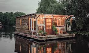 europe in homemade houseboats
