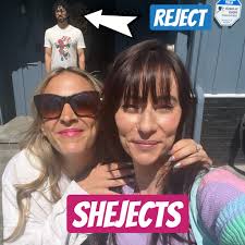 😂😂 this pic cracks me up. How lucky are we to be creatives, actors and  producers who get to watch movies & tv together ? #damnlucky #reelrejects  #shejects