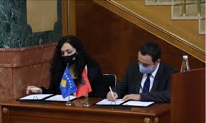 Kandidatkinja vjosa osmani nije dobila dovoljan broj glasova. Kqz Vjosa Osmani I Prine Listes Se Vetevendosjes Albin Kurti Mbetet Jashte Gares Az Lajme