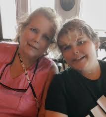 Renee Breeding's Instagram, Twitter & Facebook