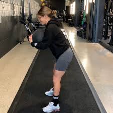 The problem is, people often overestimate how many calories they burn with exercise and underestimate the amount of calories … Julia Brown On Instagram Sweat Off That With This Med Ball Leg Workout 4 Exercises 40s On 10s Off X4 Thrivewi Leg Workout Julia Brown Exercise
