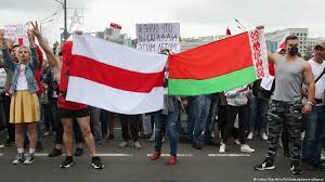 The participants of the everest expedition gave belarusian president aleksandr lukashenko the state flag and a copy of the victory banner which they flew atop the world during a solemn event at. Belarus And Latvia Expel Diplomats In Ice Hockey Flag Furor News Dw 24 05 2021