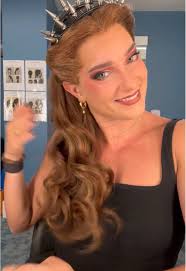 Absolutely loves a copper wig! @Thalia Smith @Six The Musical AU  #sixthemusicalau #sixthemusical #tour #wigs #six #wiggie #musicaltheatre  #austrliantheater #hairstylist #cleves #boleyn #howard #parr ...