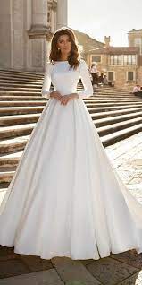 Elegant White Wedding Dresses In 2020 Long Sleeve Wedding Dress Simple Backless Wedding Dress Long Wedding Dresses