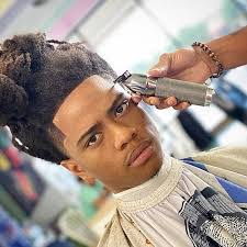 Bailey Barber's Instagram, Twitter & Facebook