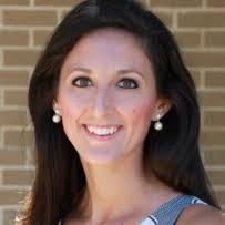 Leanna Ross's Instagram, Twitter & Facebook