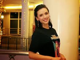 Check spelling or type a new query. Diana Danielle Welcomes Baby Daughter News Features Cinema Online