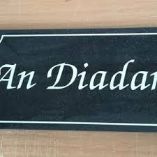 Custom home address aluminum oval 12 x 7 personalized house number plaque. Stonehouse Nameplates House Name Plates And Numbers Commemorative Memorial Plaques