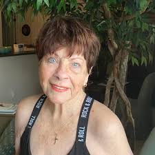 Linda Ronstadt turns 78 today!