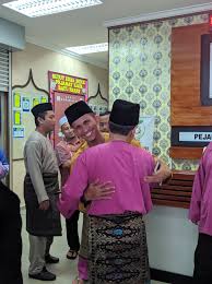 Alhamdulillah.sambutan hari raya aidilfitri pejabat meteorologi batu pahat 2019.terima kasih kepada tetamu yg hadir bg memeriahkan majlis. Organisasi Pejabat Kadi Daerah Batu Pahat