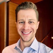 Donna Hardwick's Instagram, Twitter & Facebook