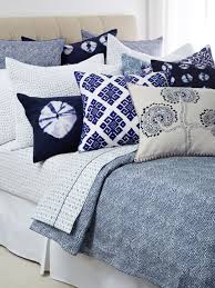 Indigo Bedding I Love This Look So Crisp And Clean Goruntuler Ile Yastiklar Shibori Kumas