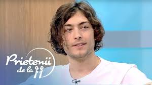 Fri 26 feb 2016 05.00 est. Toto Fiul Lui Ilie Dumitrescu StudiazÄƒ La Londra Dar Are Planuri Pentru Hollywood Youtube
