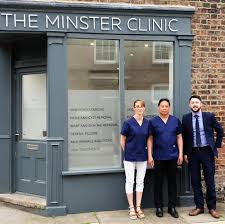 Klinik lee dan surgeri 394 no. Medical Couple Launch Clinic York Press