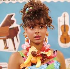 Lark Voorhies as Lisa Turtle