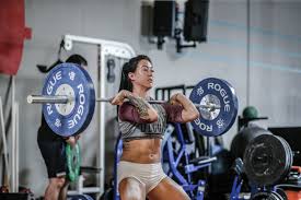 The cat and camel back is a gentle exercise that stretches and strengthens the muscles that stabilize the spine, including the back extensors and abdominals. Thoracic Mobility And The Cat Camel Exercise Juggernaut Training Systems