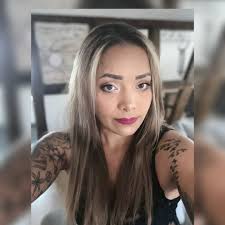 Bienvenue à Schweinfurt La Maison LOLA 😍🤗 "La maison de beauté" das heißt  übersetzt "Das Schönheitshaus". Noch bis zum 01.11. bekommt ihr als  Eröffnungsangebot 30% auf alle Behandlungen! 🤩 Schweinfurt hat eine