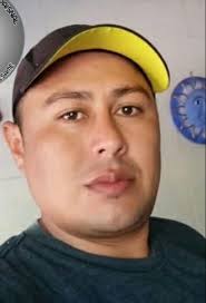 ÚLTIMAHORA || como Ricardo Alberto Plietes de 39 años y Dony monterrosa son  las víctimas mortales, del cantón La Cabaña en El Paisnal, San Salvador  Norte. Un rayo impactó la cancha donde