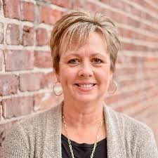 Jerri Lynn Martin, Lumberton, NC Real Estate Associate