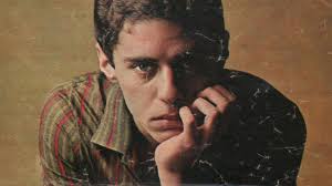 Veja as letras de chico buarque e ouça joão e maria, construção, apesar de você, o meu amor, geni e o zepelim e muito mais músicas! Chico Buarque Brazil Song Of The Day Havana Times