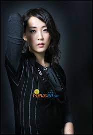 J.una (제이유나) is a south korean singer and songwriter under mintpaper who debuted on april 22, 2020 with the ep inspiration and its title . J Heartbroken Krnloop