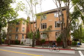 .apartment tour | harlem two bedroom garden apartment w/backyard breaking brooklyn townhouse rental w/ motorized rooftop skybox, elevator, and a 40' backyard. Berkeley City Council Oks Spare Bedrooms But Not Backyard Cottages For Short Term Rentals