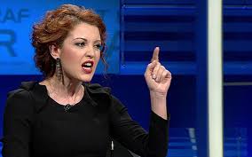 Rasim ozan kütahyalı'nın eşi olarak bilinen gazeteci nagehan alçı, hangi okul mezunu, nerelerde çalıştı ve kitapları merak ediliyor. Nagehan Alci Rasim Ozan Kutahyali Ve Nagehan Alci Nin Mutlu Gunu Nagehan Alci Biyografi Bilgileri Kac Yasinda Aslen Nereli Ve Nerede Dogdu Gibi Sorulariniza Cevaplar Verdik Surya S Pictures