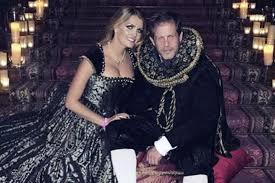Lady kitty spencer is now married! Lady Kitty Spencer Konigin Fur Einen Abend Gala De