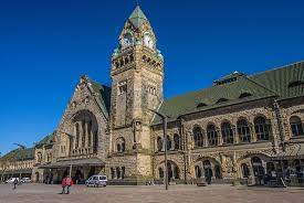 En tout cas, elle bien partie dans cette compétition organisée par gares et connexions. Les Plus Belles Gares Du Monde Les Plus Belles Gares De France Routard Com