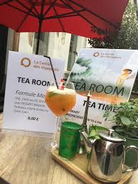 After having lost their graphic designer they asked me to take things over. Le Cercle Des Voyageurs Restaurante Region De Bruselas Capital 1 Opinion 1 297 Fotos Facebook