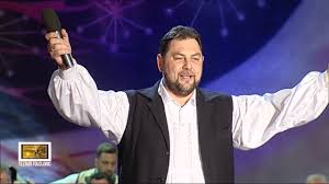 Părintele marius ciprian pop este preot misionar al patriarhiei române, interpret de muzică populară tradițională și director adjunct al centrului cultural al ministerului de interne. Marius Ciprian Pop Hai SÄƒ Ntindem Hora Mare Tezaur Folcloric Youtube