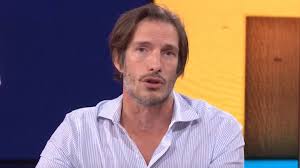 Iván de pineda encaró en vivo a una productora de pasapalabra que filtraba información. Ya Esta Ivan De Pineda Abandono Pasapalabra Por Un Comentario De Cae La 100